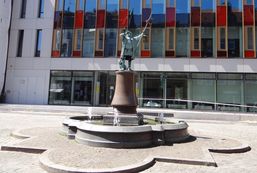 Nachtwächterbrunnen auf dem Lindener Marktplatz in Hannover